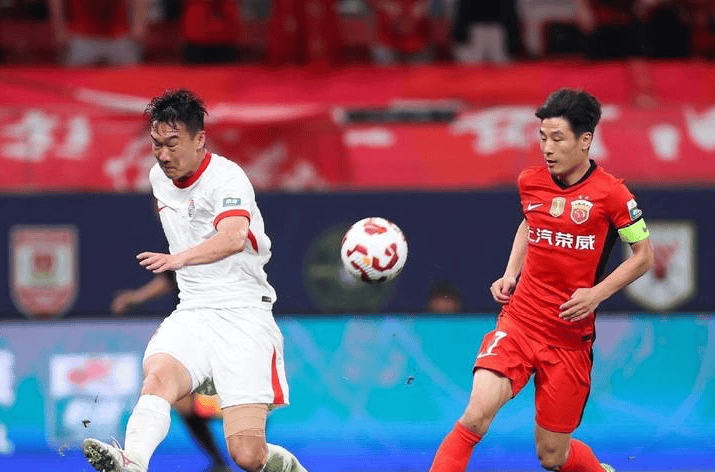 中超球队客场逆袭,赢得宝贵三分的简单介绍 中超球队客场逆袭,赢得宝贵三分的简单介绍