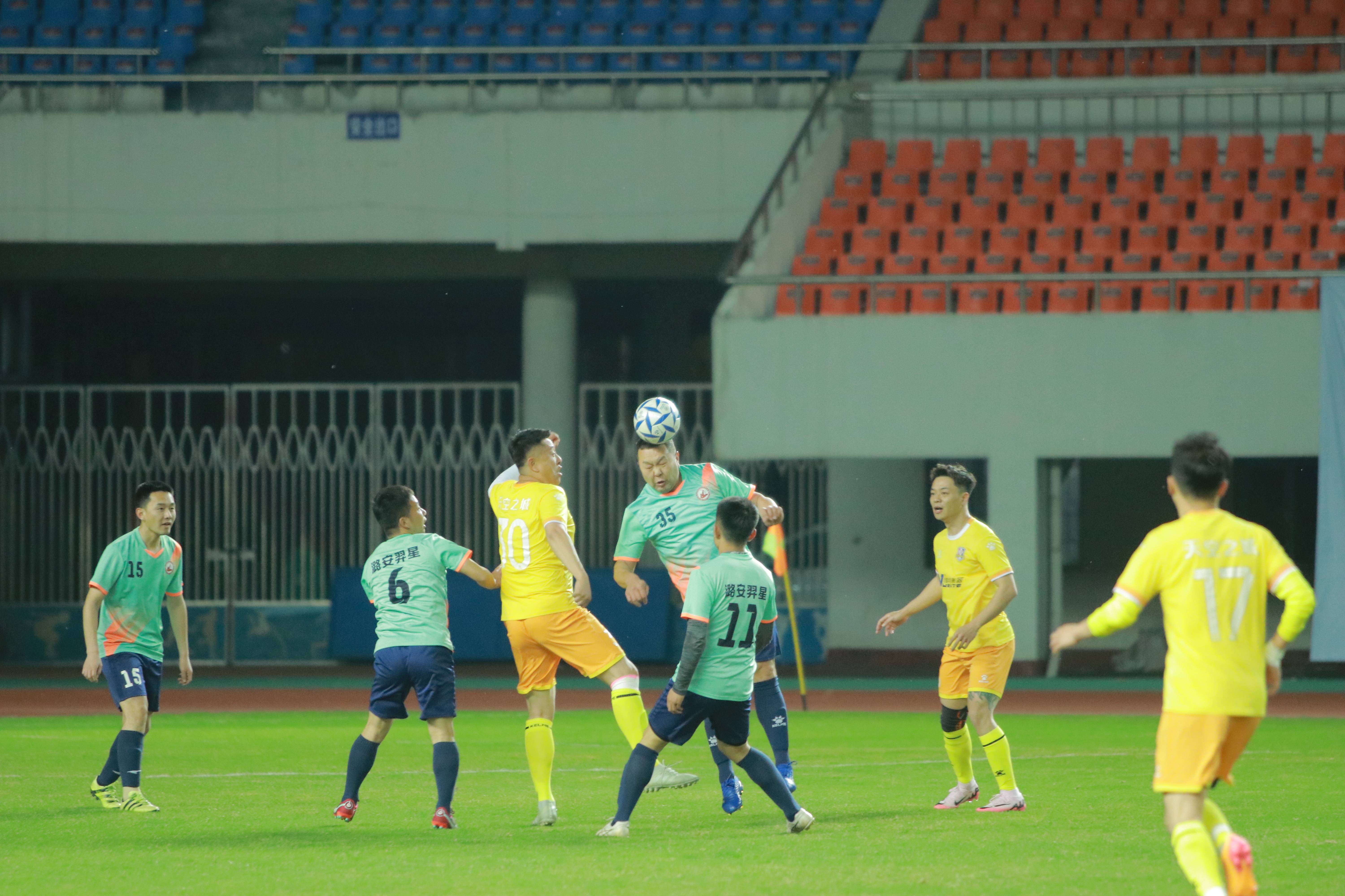 黑白直播免费体育直播-关注中国足球联赛，劲爆对决精彩十足