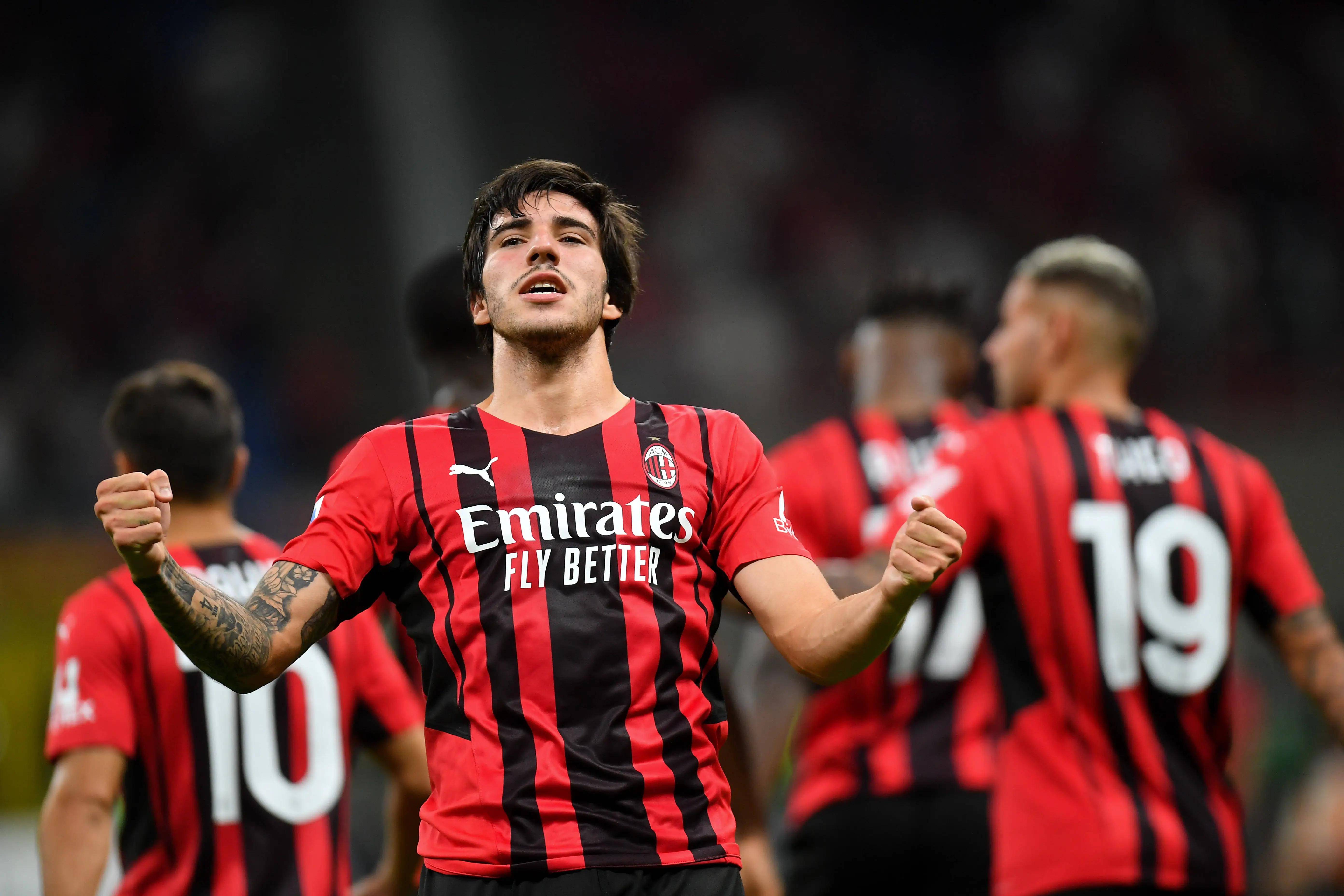 意大利国家足球联赛迎来新一轮较量