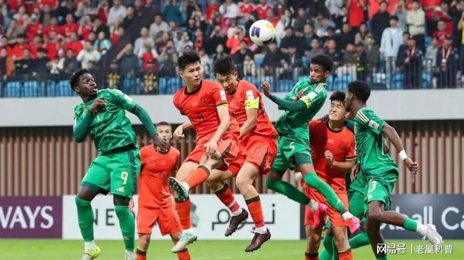 黑白直播-亚洲足球盛事，球队们为荣誉展开激烈争夺的简单介绍