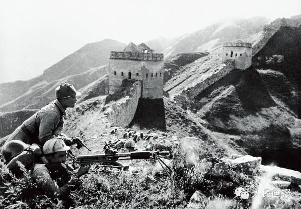 黑白直播-运动场上烽火连天，精彩绝伦