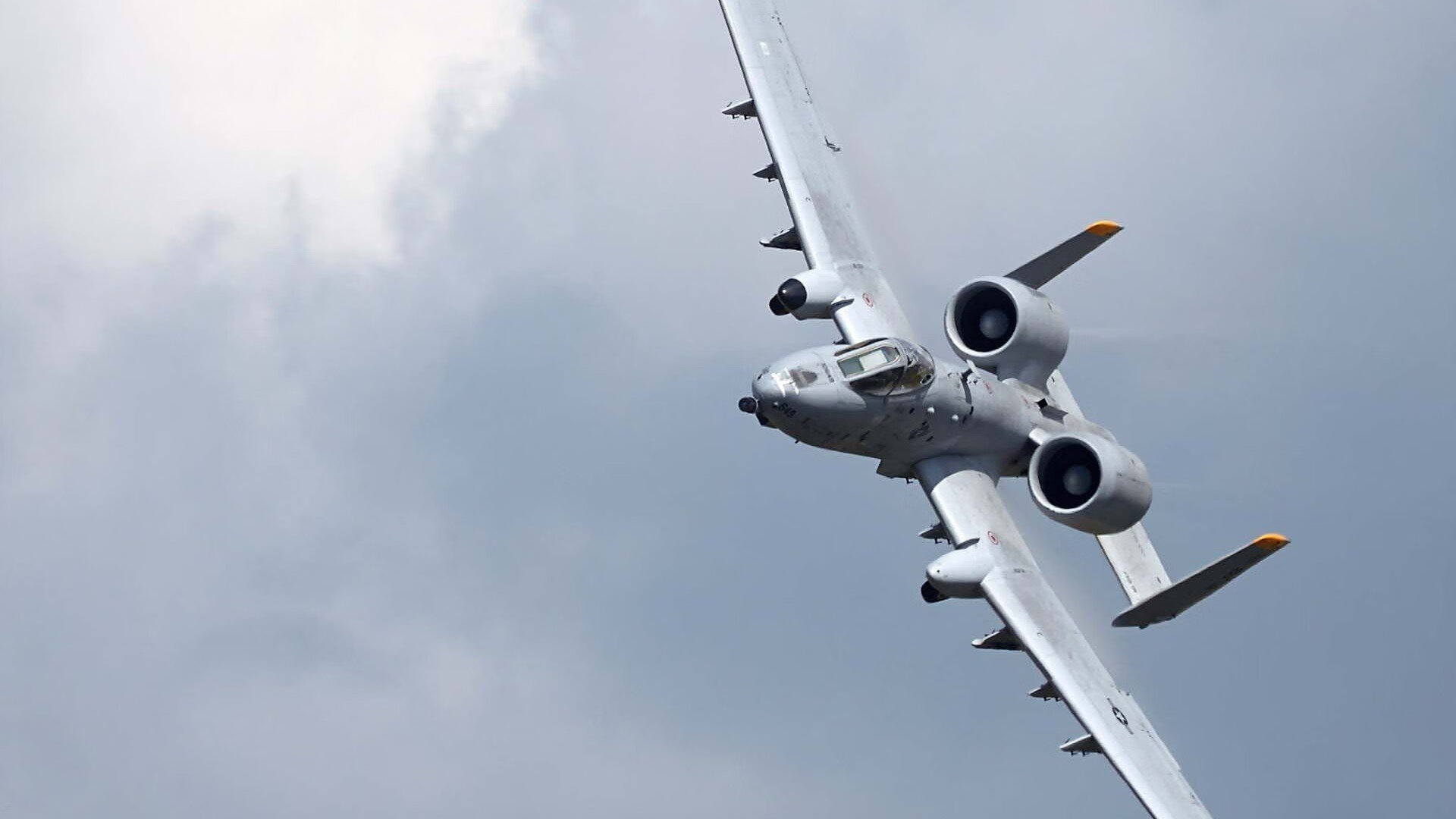 黑白直播nba-金字塔降临伯纳乌，当欧冠淘汰赛的星光映照法老军团的神迹