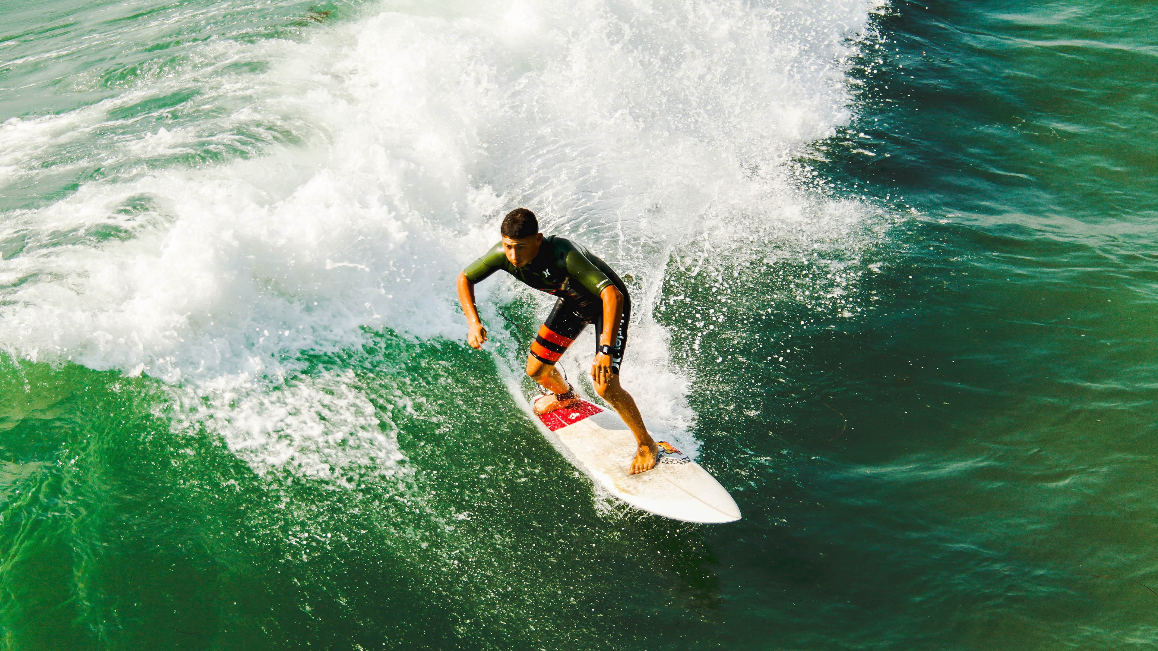 黑白直播-意外点燃NBA总决赛之夜，足球新星努涅斯如何成为全场最佳第六人